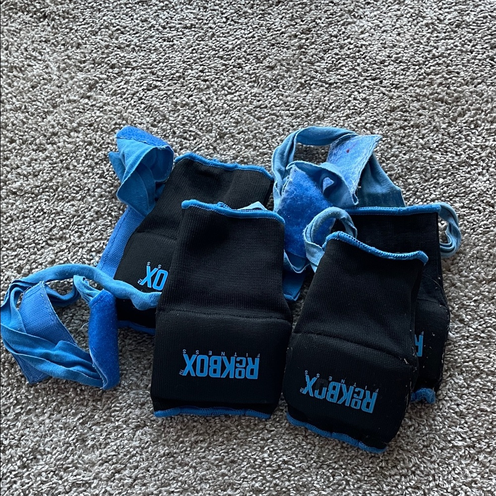 Black and Blue Boxing Hand Wraps (2 pairs)